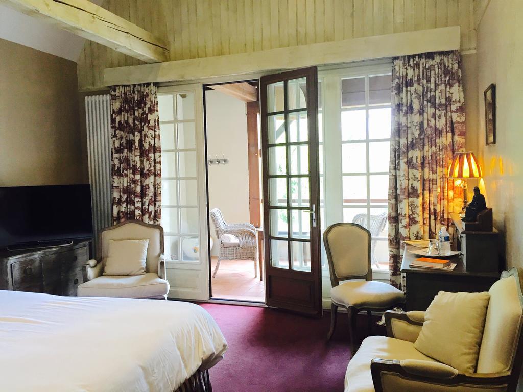 Le Moulin Du Roc Hotel Brantôme Екстериор снимка
